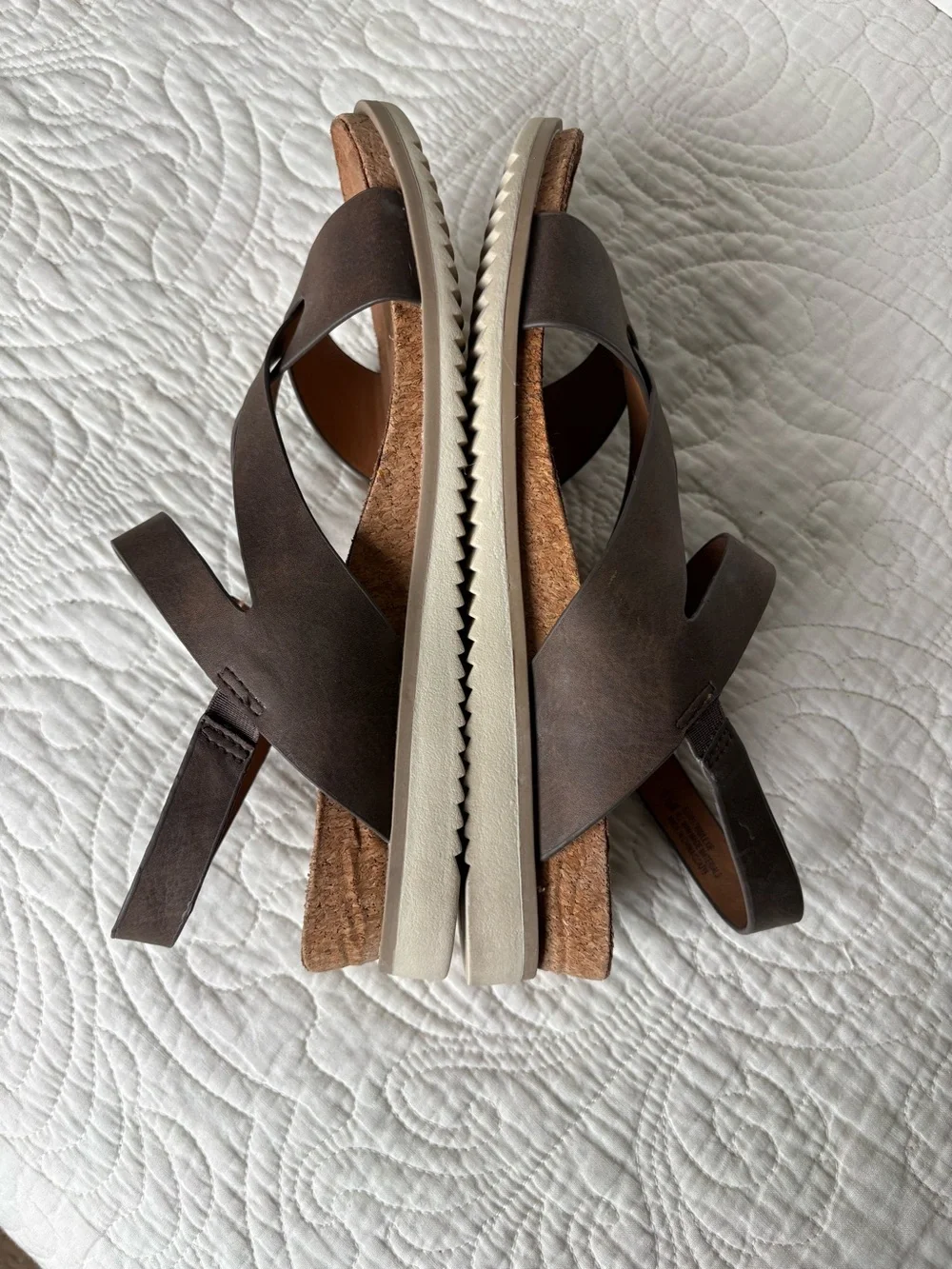 Women's Brown Strappy Comfort Sandals